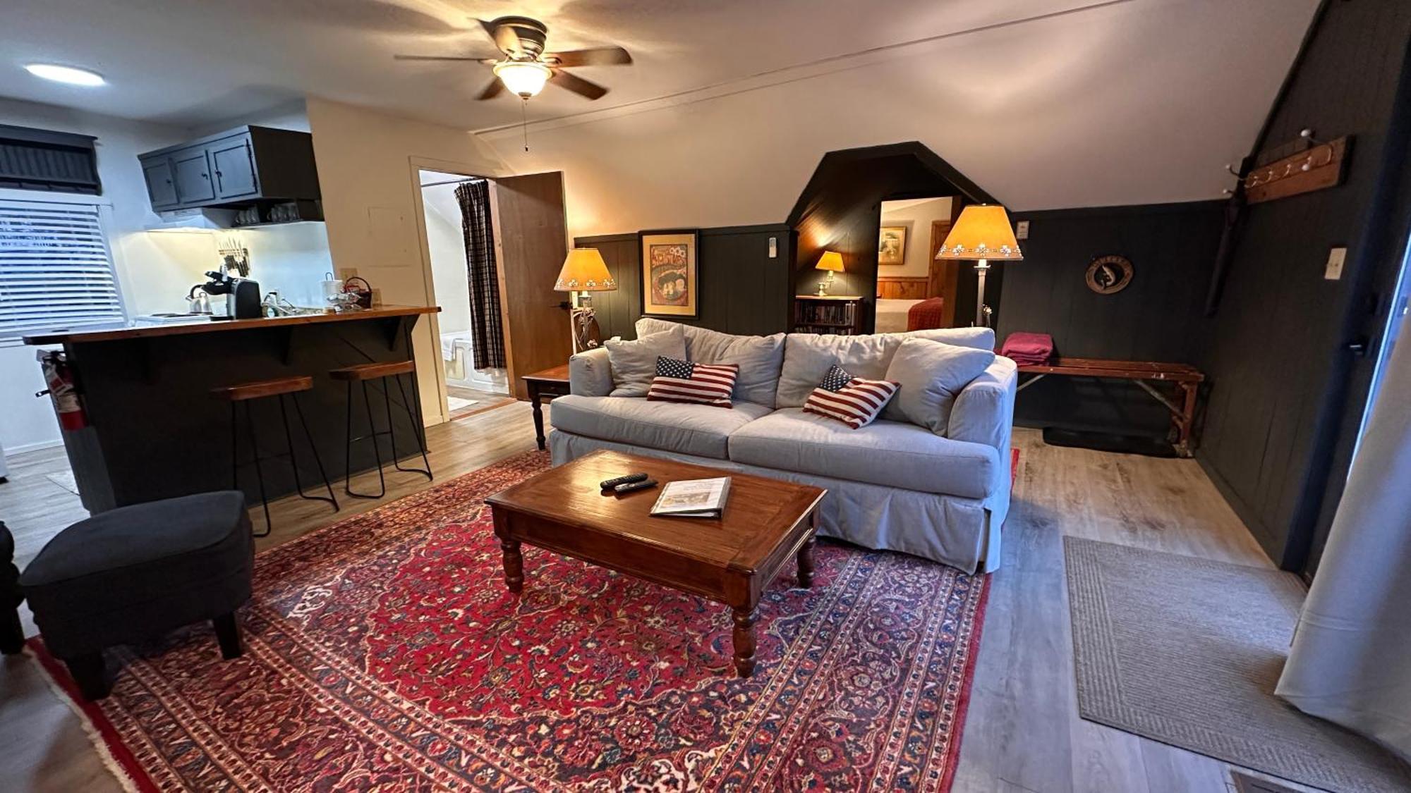 Phineas Swann Inn & Spa Montgomery Center Экстерьер фото